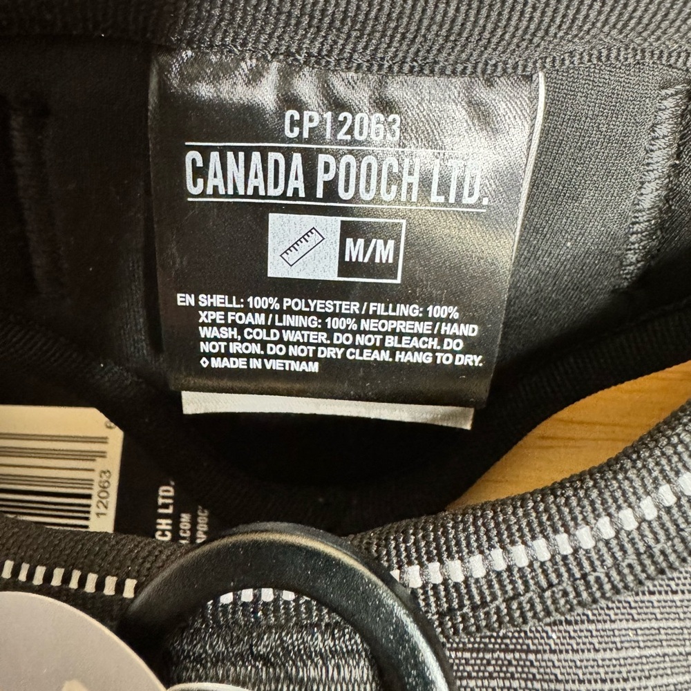 Canada Pooch Complete Control Dog Harness Black Medium - Picture 4 of 5